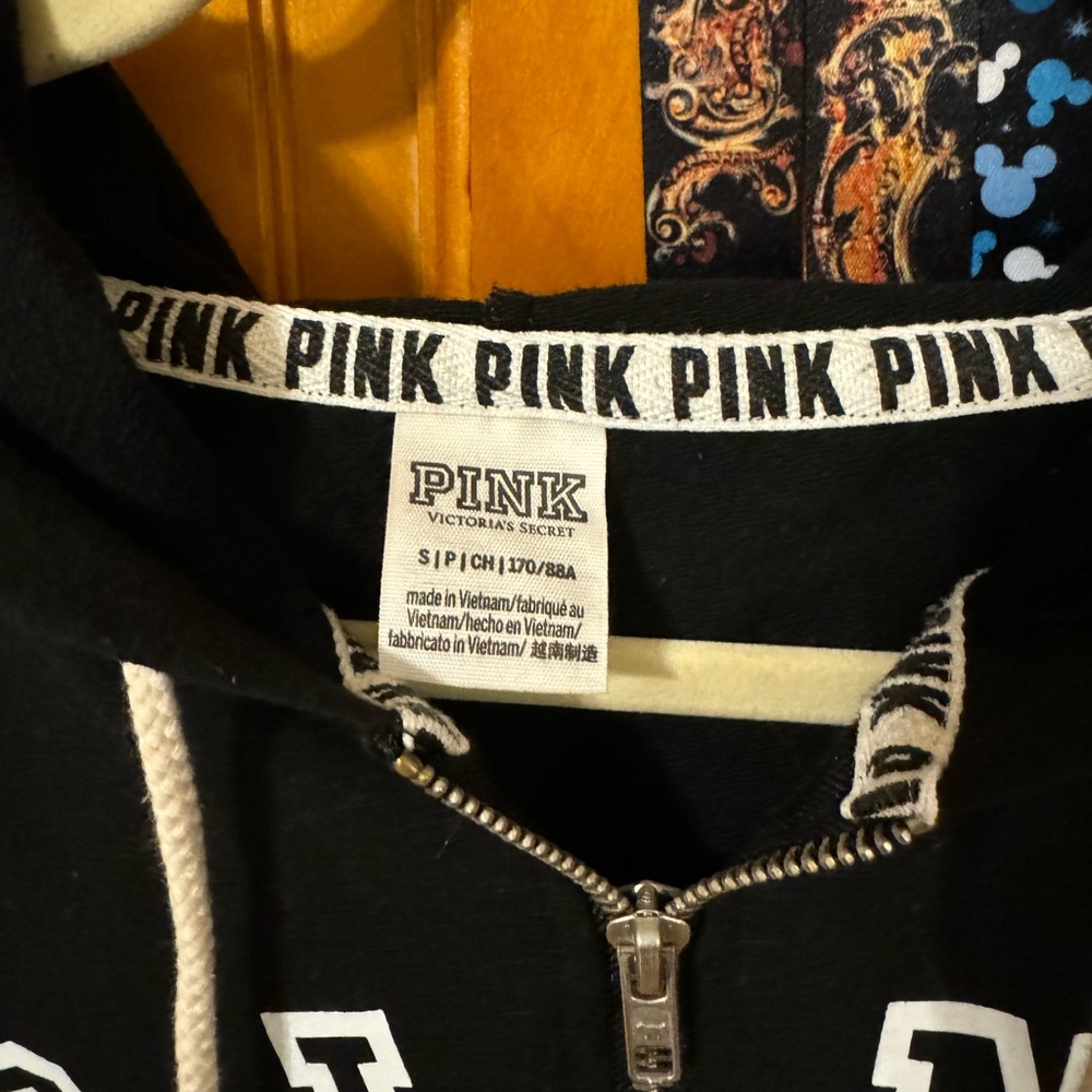 VICTORIA'S SECRET Black Pink Hoodie Long Sleeve Shirt - Small - Picture 2 of 2